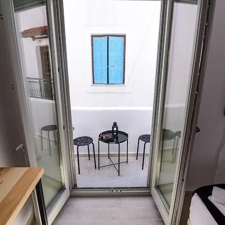 νio Chorio Naxos Old Town アパート